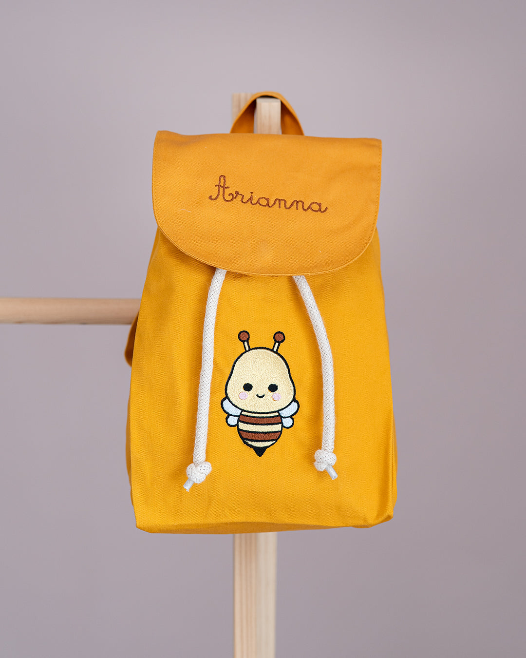 Mochila bordada personalizada